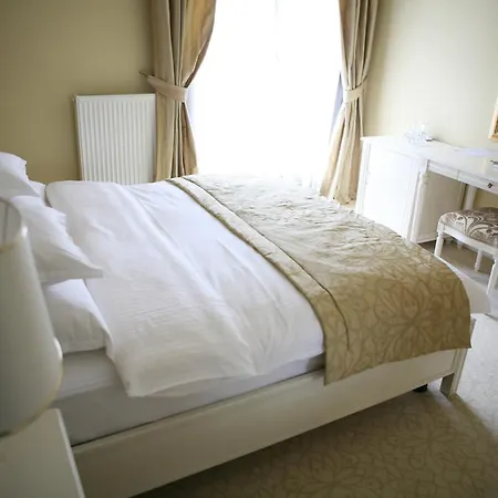 Viktorija Hotel 3*