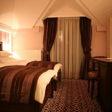 Viktorija Szálloda 3*