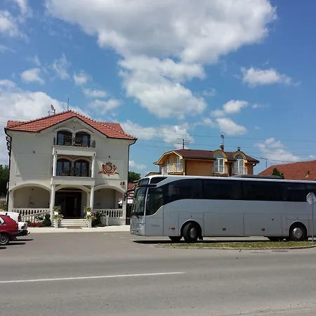 维多利亚别墅酒店 酒店 3*